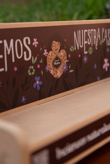 Exhibidor de Madera Inciensos - Sagrada Madre