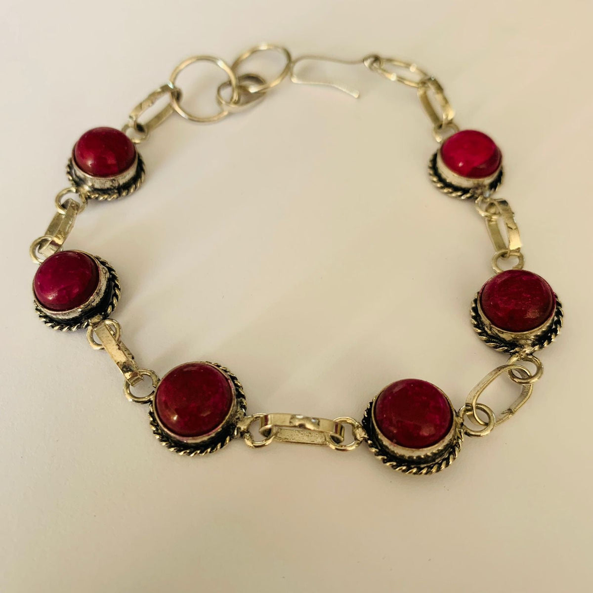 Pulsera Plateada Royal Ágata Fucsia — Rincón Himalaya B2B